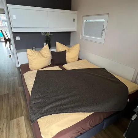 Hausboot Vroni Am Baerwaldersee By Interhome